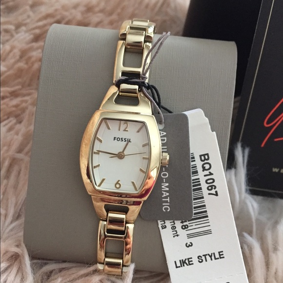 Fossil Womens Isobel Gold Tone Watch 